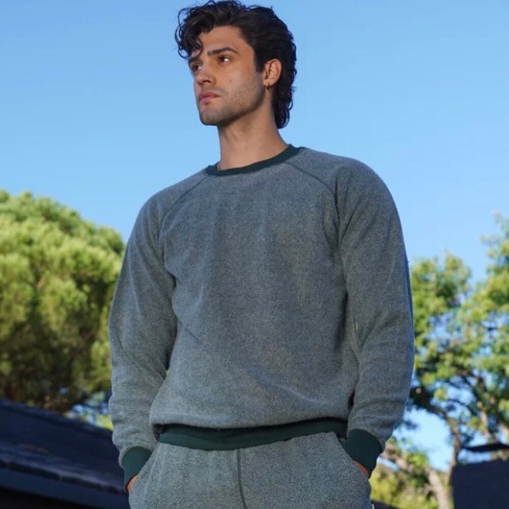FEAT CLOTHING The Blanketblend Crewneck Unisex Sweatshirt in Rainforest, Medium
